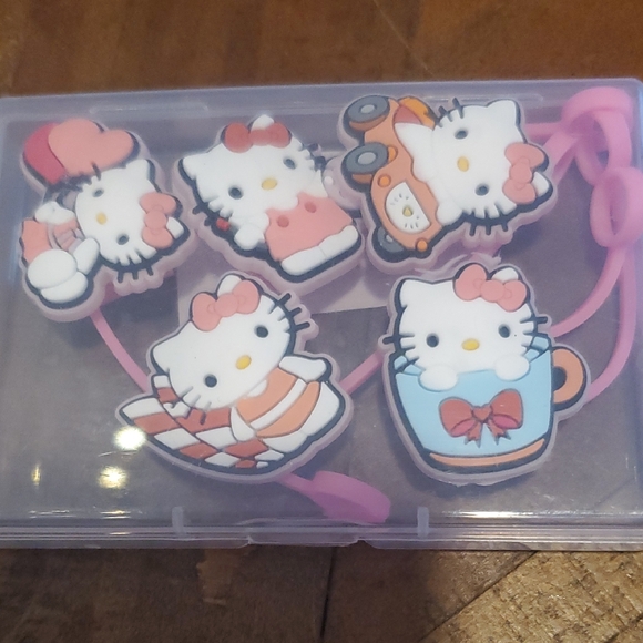 Hello Kitty Stanley Cup Straw Toppers - Picture 1 of 3
